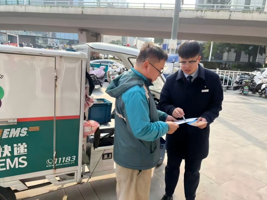 fd6cf8d0c9aec2706894007014f5561d(1).jpg fd6cf8d0c9aec2706894007014f5561d(1).jpg